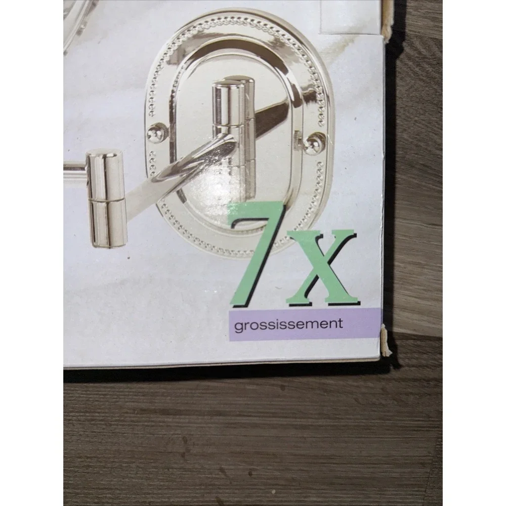 JERDON Tri-Folded Lighted Make Up Mirror 7x Magnifyin NIB